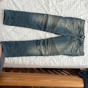 Size 32 balmain jeans, bought them off a rich kid from my town a year ago